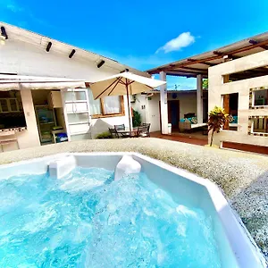 Zurisadai Maison d'hôtes Puerto Ayora (Galapagos Islands)